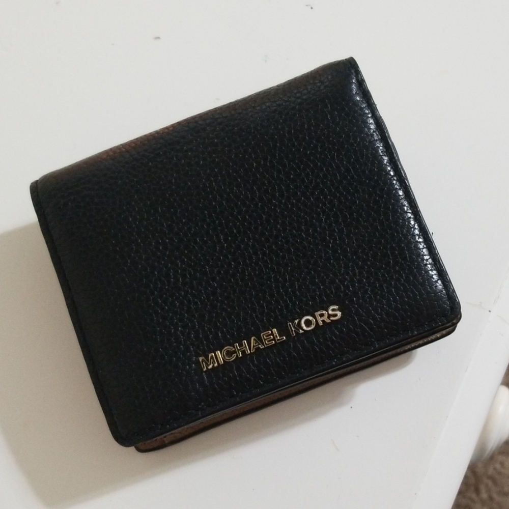 Small Michael Kors Wallet